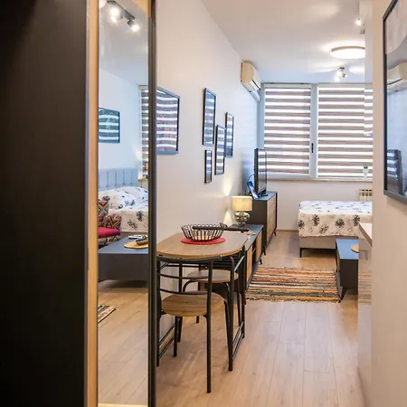 Velvet Apartment *