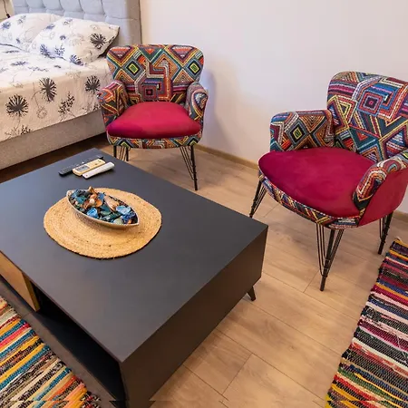 Apartment Velvet